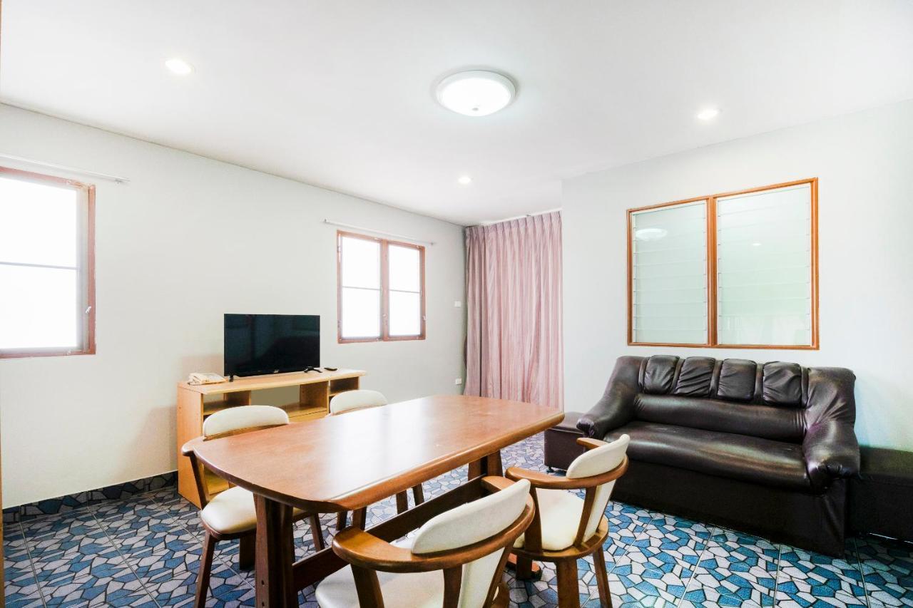 Oyo 663 Green Beach Room Pattaya Ngoại thất bức ảnh